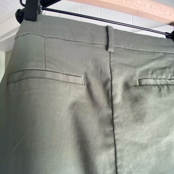 J.Jill Wearever Refined Woven Trouser - 8P - Olive Green - Picture 7 of 8